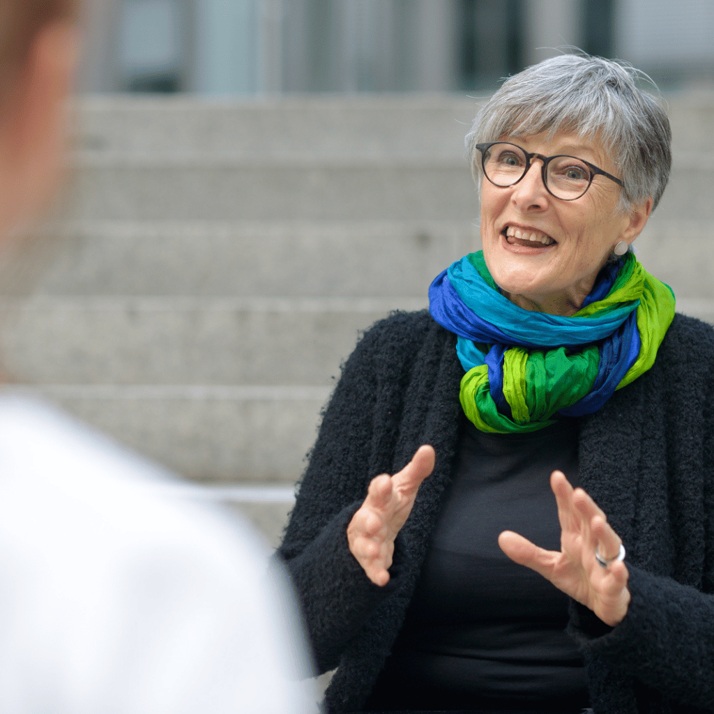 Christine Burgmer working with a client in Cologne